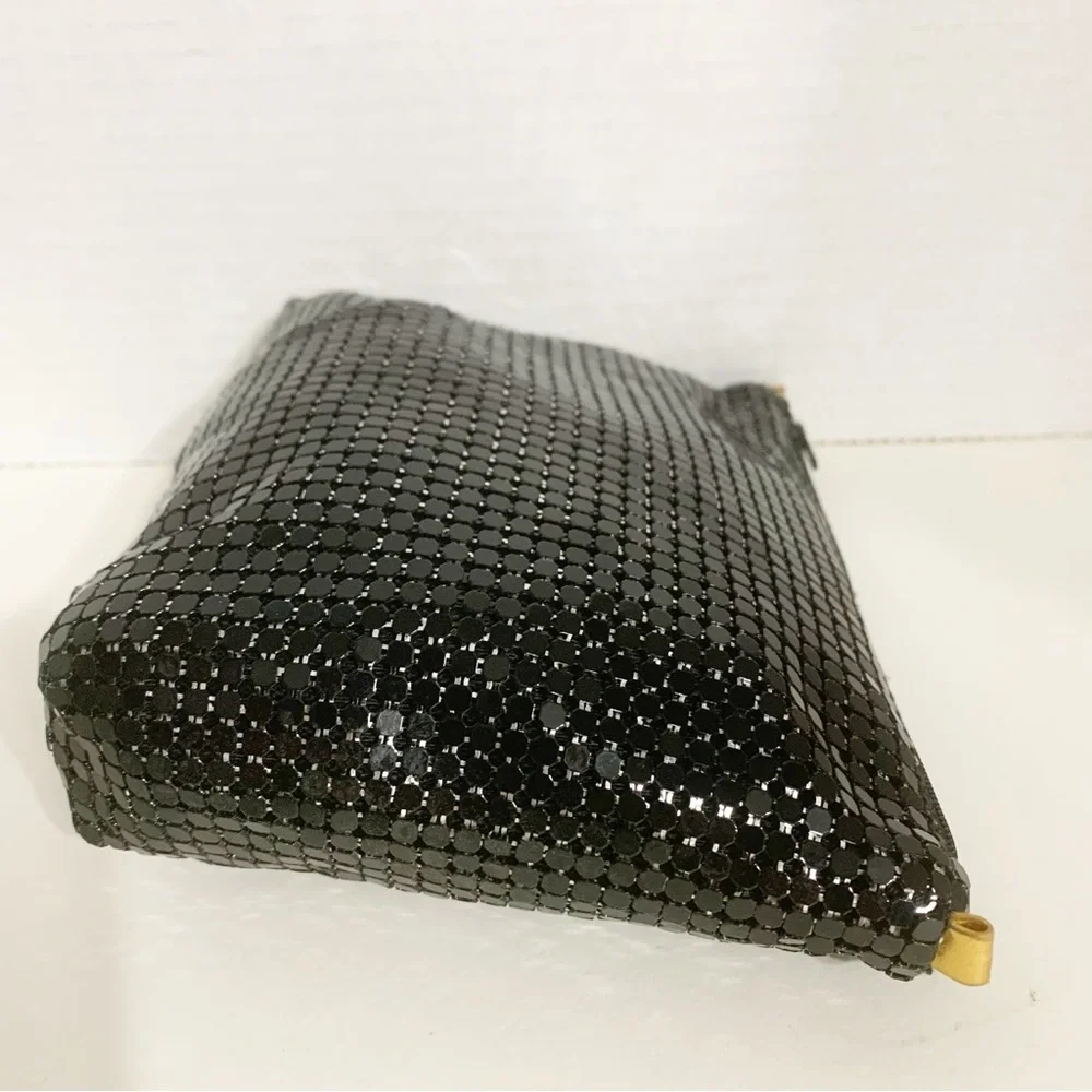 Vintage Unbranded Black Chainmail Clutch Pouch Bag Zip Closure Made In Hong Kong